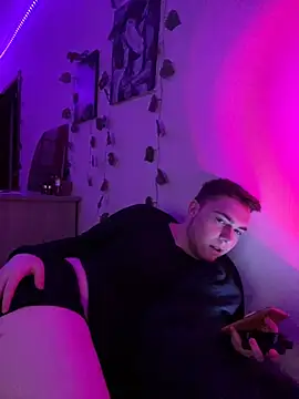 Boy_Big Webcam Show