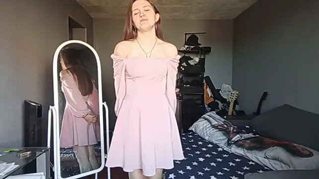 AlessandraToth Show in webcam