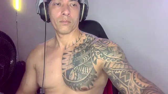 Adam_Domn Webbikameraesitys