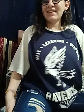 Chatroom XXX en direct de babyelena_