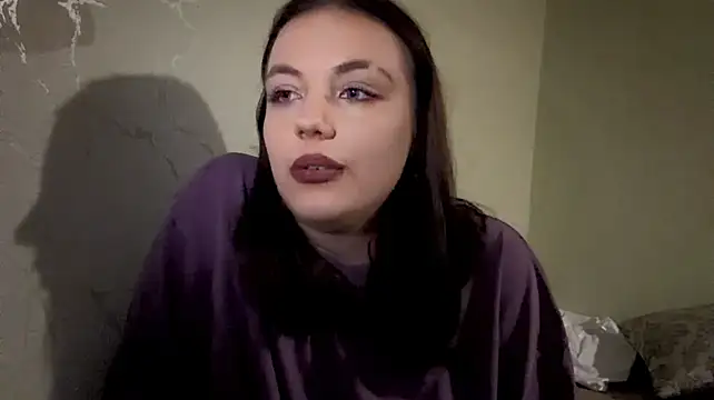 SandyVivona Adlı Modelin Canlı XXX Sohbeti