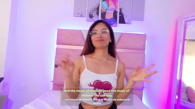 MaraLuna69's Webcam Show