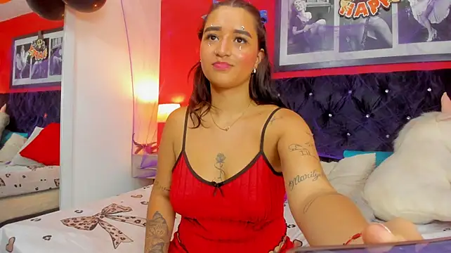 AlexxaGomez's Webcam Show