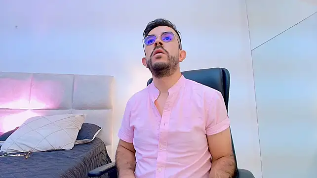 عرض كام NicoSaint_