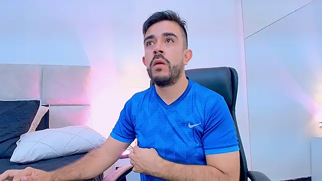 NicoSaint_n Webbikameraesitys