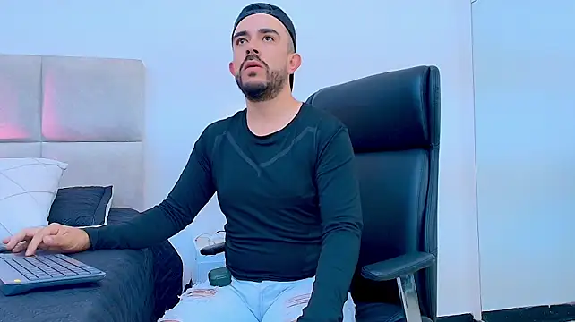 Webkamerová show NicoSaint_