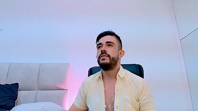 Show modela NicoSaint_ na web-kameri