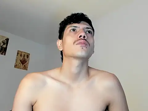 Dani4_20 Show in webcam