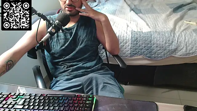 NuDragon's Webcam Show
