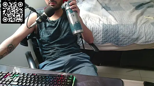 Show modela NuDragon na web-kameri