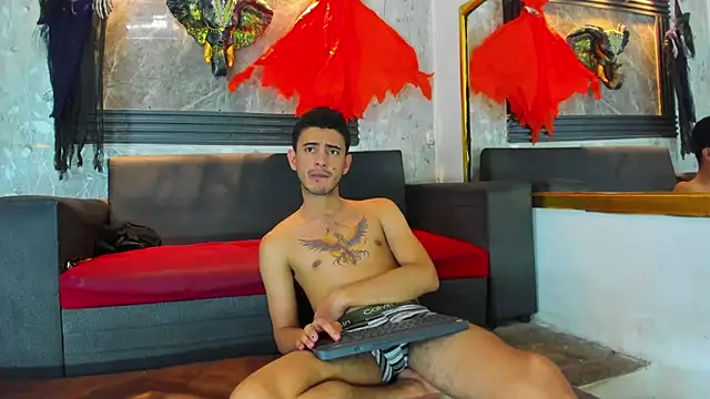 Show de ExoticX26 na webcam