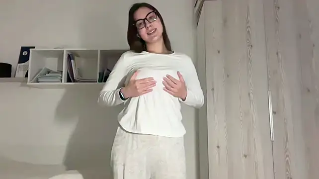 rubymoonv Webcam Show