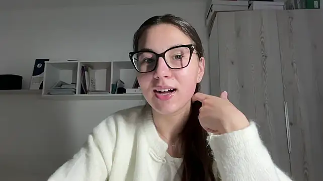 Show modela rubymoonv na web-kameri