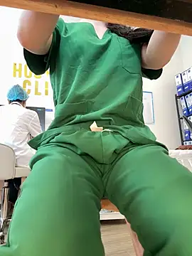 secretly_masturbating webcam show