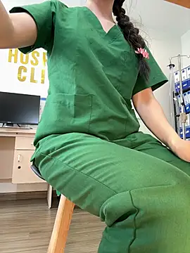 secretly_masturbating Show Webcam