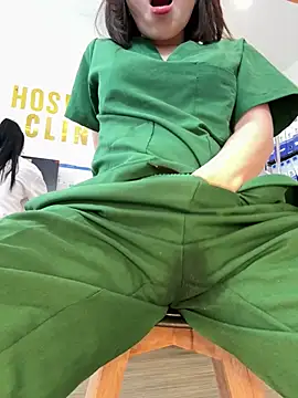 secretly_masturbating: διαδικτυακό σόου στην κάμερα