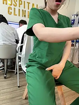 Show modela secretly_masturbating na web-kameri