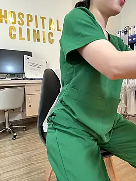 secretly_masturbating Show Webcam