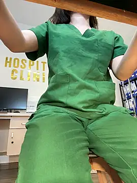secretly_masturbating Show Webcam