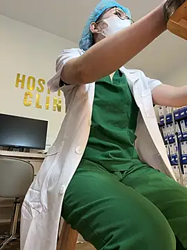 Show de secretly_masturbating na webcam