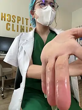 Pokazy przed kamerką – secretly_masturbating