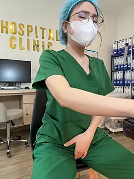 Show de secretly_masturbating na webcam