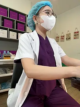 secretly_masturbating Show Webcam