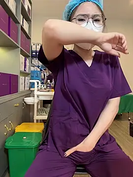 Pokazy przed kamerką – secretly_masturbating