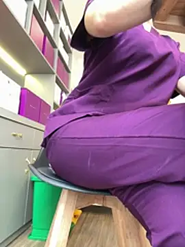 secretly_masturbating 웹캠 쇼