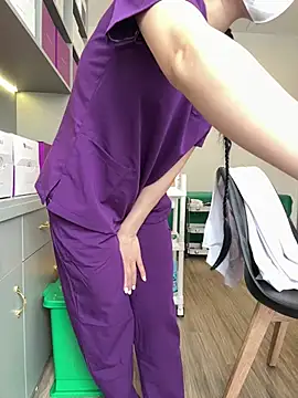 secretly_masturbating Show Webcam