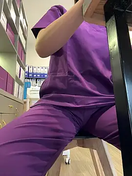 Вебкам-шоу secretly_masturbating