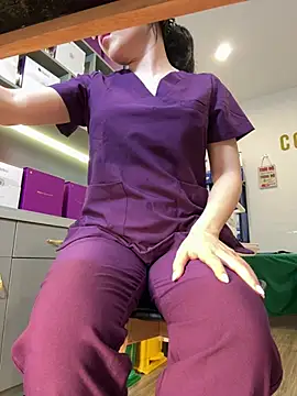 Show modela secretly_masturbating na web-kameri