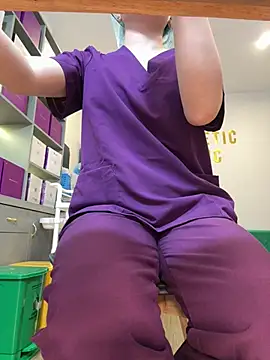 Show de secretly_masturbating na webcam