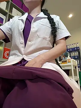Pokazy przed kamerką – secretly_masturbating