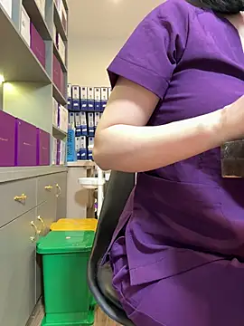 Show de secretly_masturbating na webcam