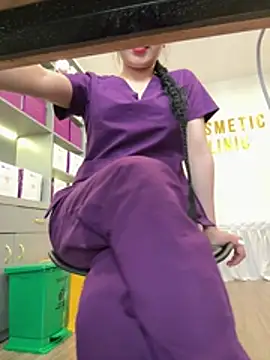 secretly_masturbating Show Webcam