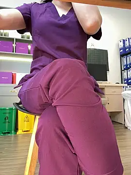secretly_masturbating Show Webcam