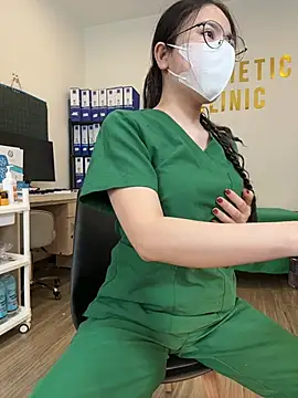 secretly_masturbating webcam show