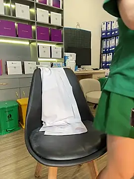 Pokazy przed kamerką – secretly_masturbating