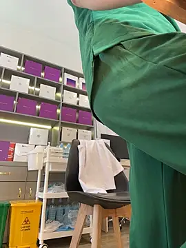 secretly_masturbating Шоу с уебкамера
