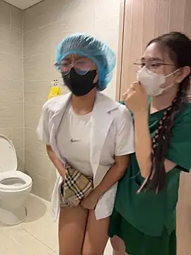 secretly_masturbating Show Webcam