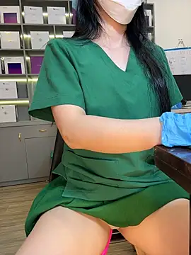 secretly_masturbating Show Webcam