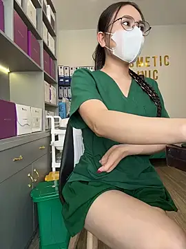 Show de secretly_masturbating na webcam
