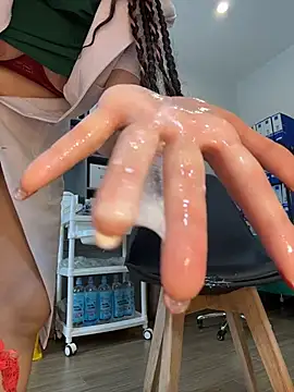 secretly_masturbating's Webcam Show