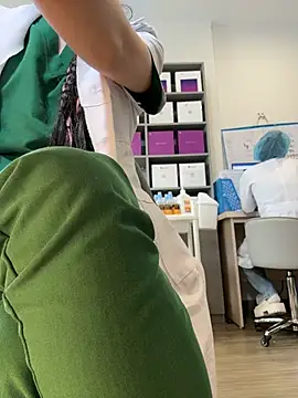 Show de secretly_masturbating na webcam
