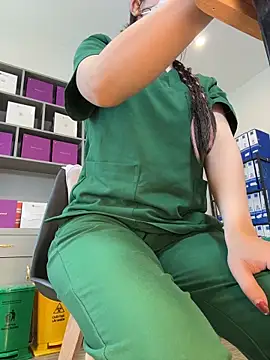 secretly_masturbating Show Webcam