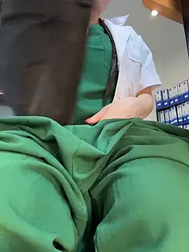Show de secretly_masturbating na webcam