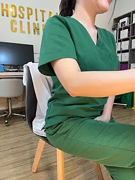 Pokazy przed kamerką – public_orgasm