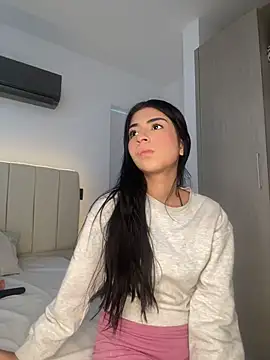 XXX chat uživo modela April_Addams69