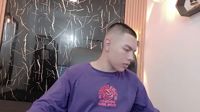 Show modela Turjan_Sultan na web-kameri